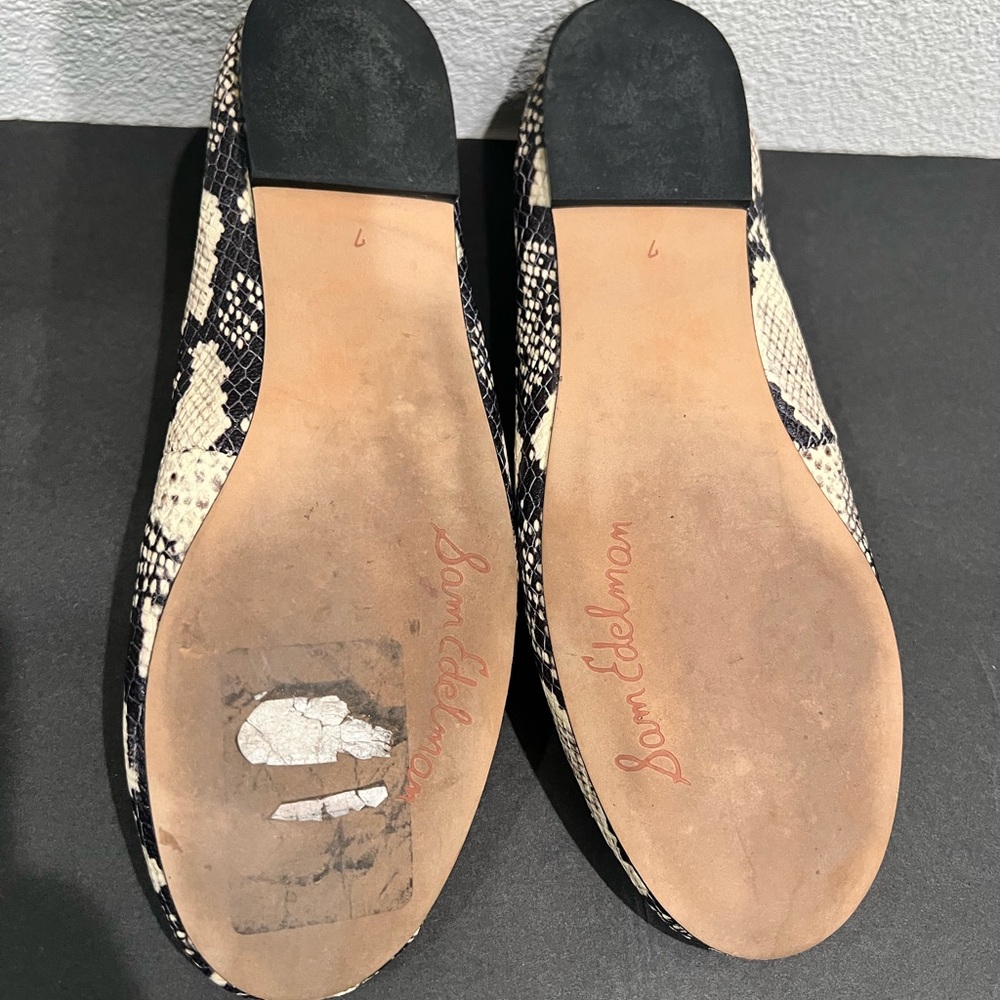 Sam Edelman Women's Black and Cream Ballet Flats - Picture 5 of 6